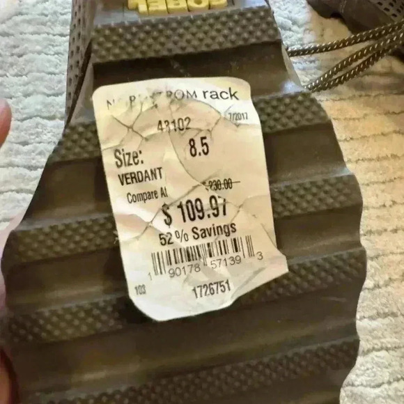 Sorel woman’s boots 8.5 - Picture 5 of 9